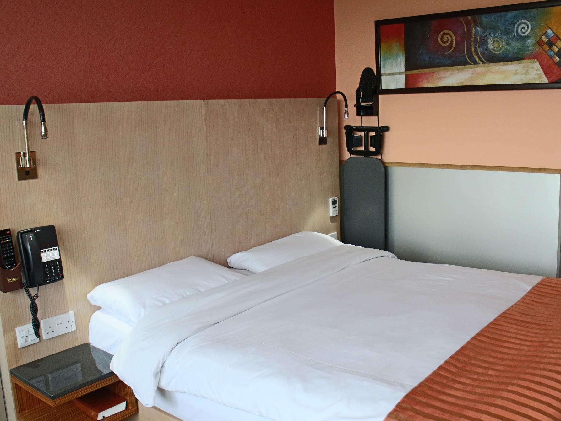 Eurotraveller Hotel - Premier - Harrow Kültér fotó